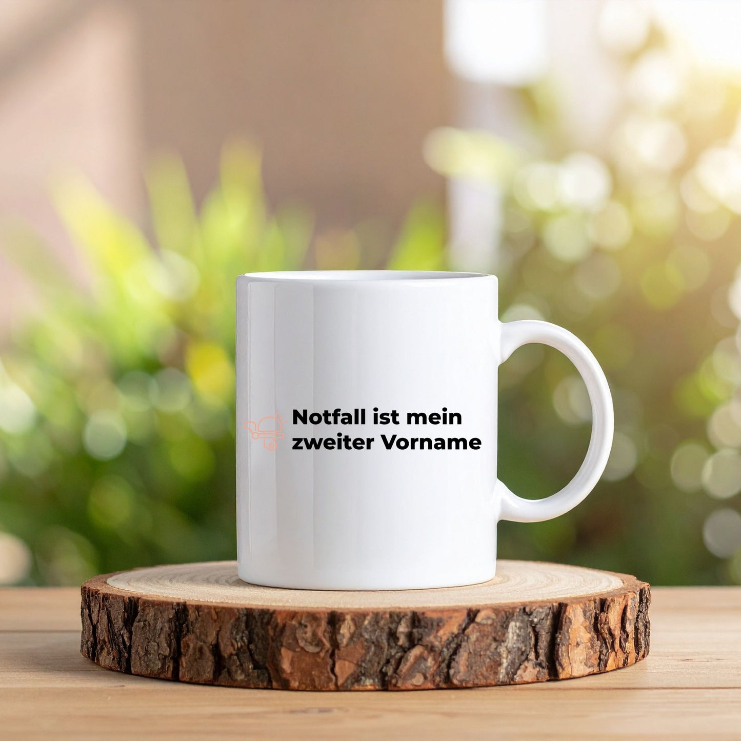 🚑 Pflegehumor Tasse – „Notfall ist mein zweiter Vorname“