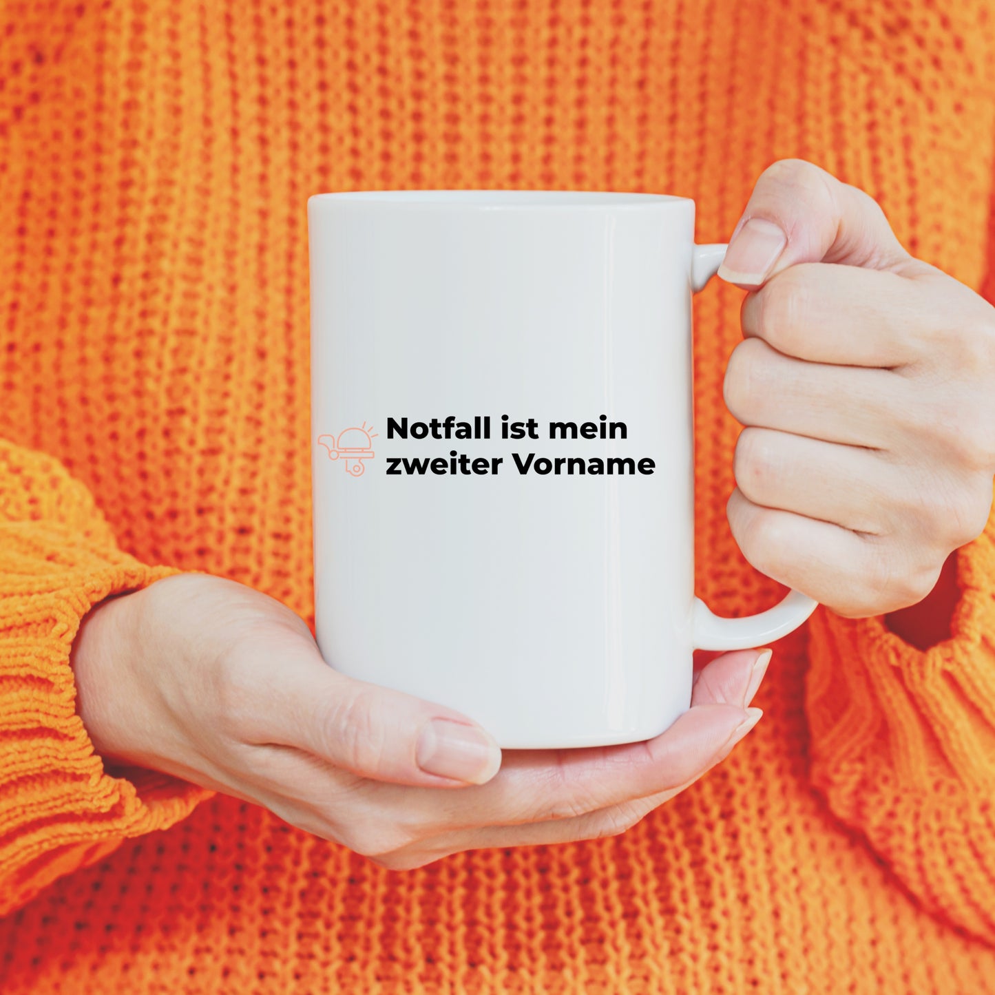🚑 Pflegehumor Tasse – „Notfall ist mein zweiter Vorname“